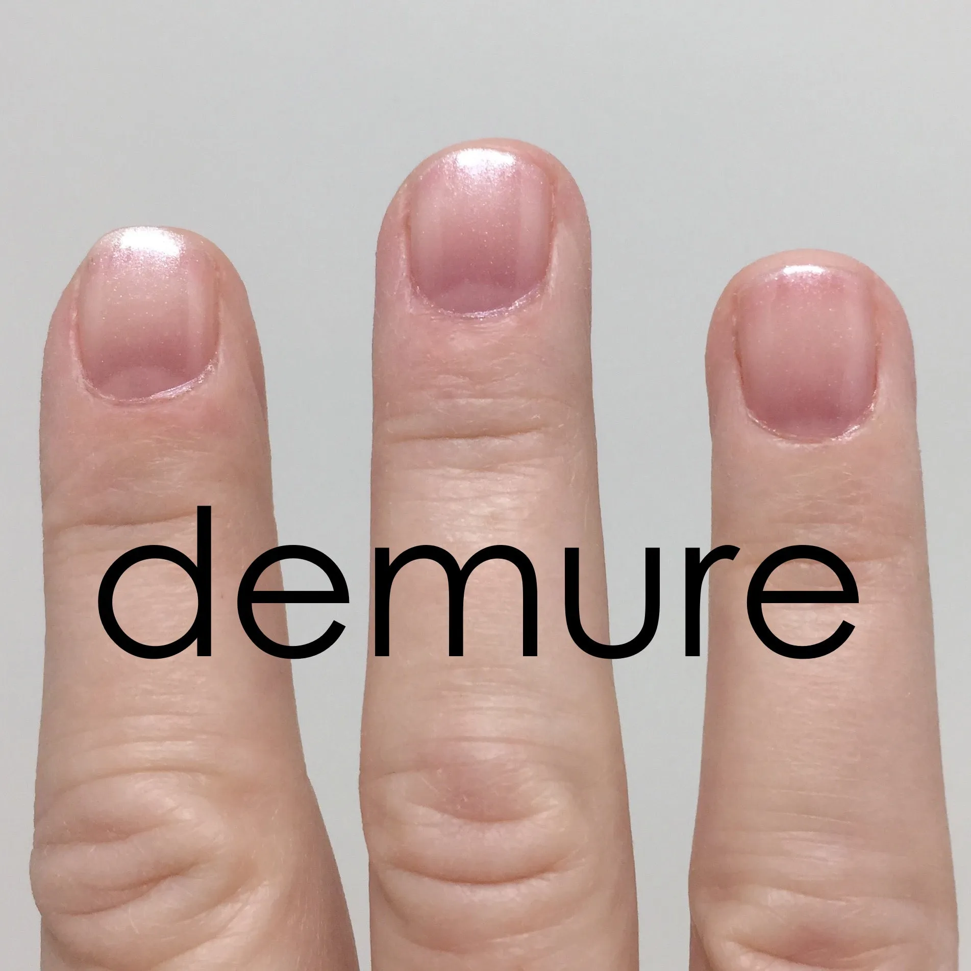 Acquarella Nail Polish, Demure