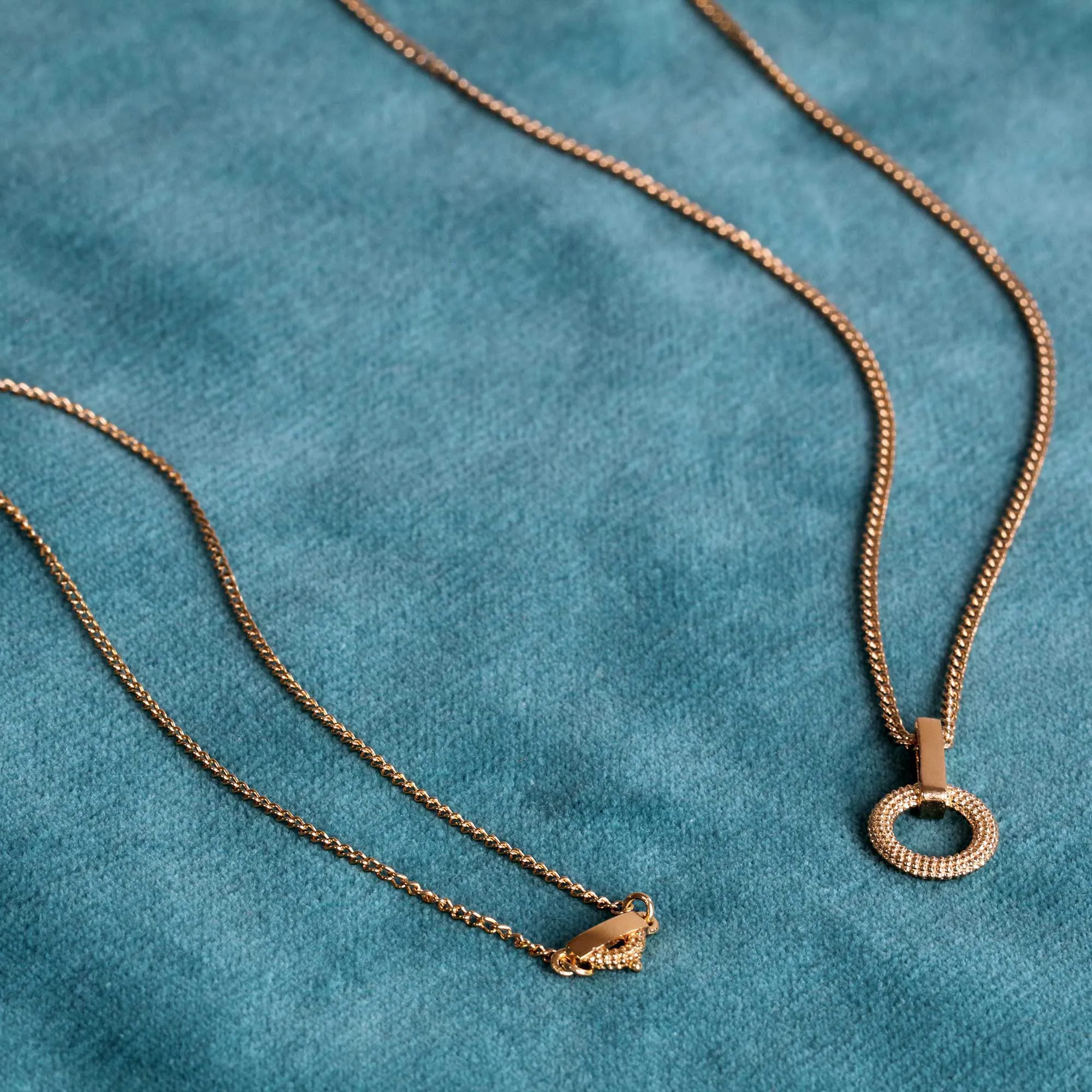 Pectus Minimal Necklace